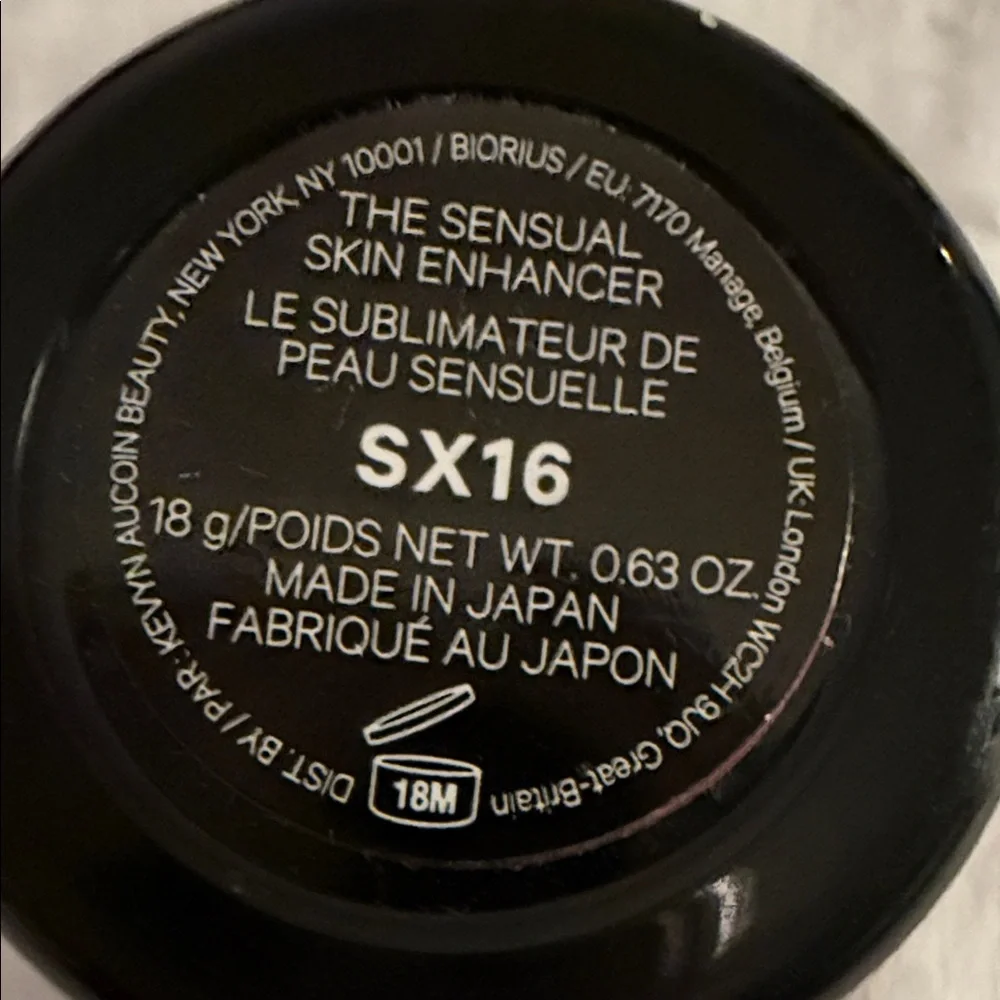 Kevyn Aucoin sensual skin enhancer shade sx 16 like new